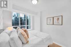 1415 - 140 SIMCOE STREET Toronto 