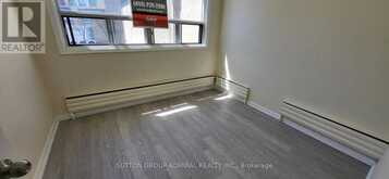 2839 BATHURST STREET Toronto 