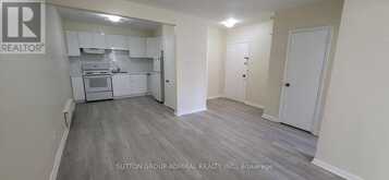 2839 BATHURST STREET Toronto 