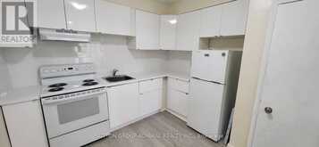 2839 BATHURST STREET Toronto 