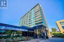 810 - 15 SINGER COURT Toronto 