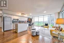 810 - 15 SINGER COURT Toronto 