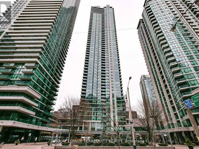 4702 - 16 HARBOUR STREET Toronto  Ontario