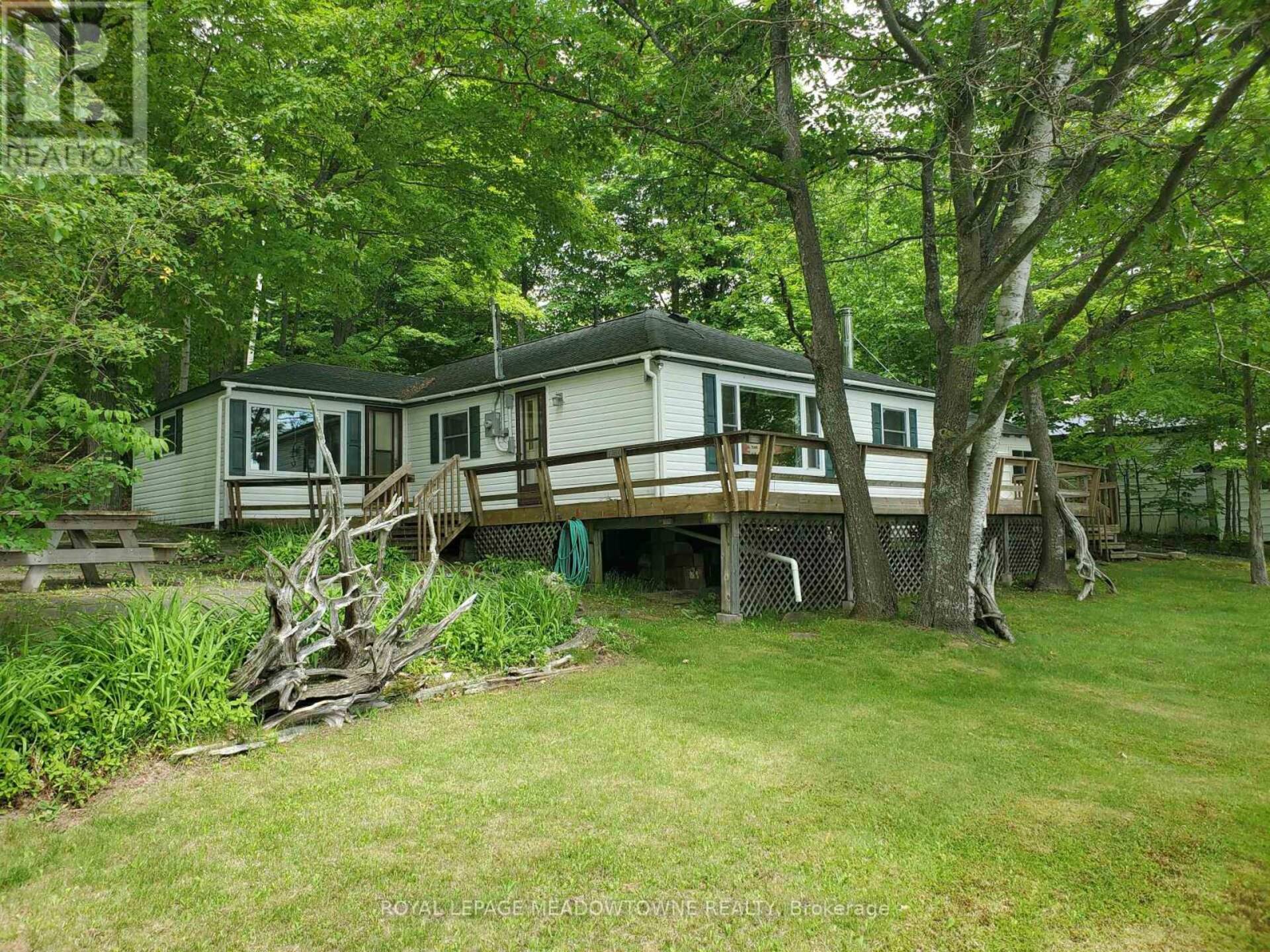 33 PIGEON BAY ROAD Parry Sound