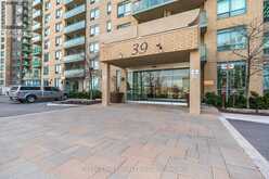 813 - 39 ONEIDA CRESCENT Richmond Hill