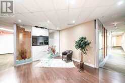 300-22 - 25 SHEPPARD AVENUE W Toronto