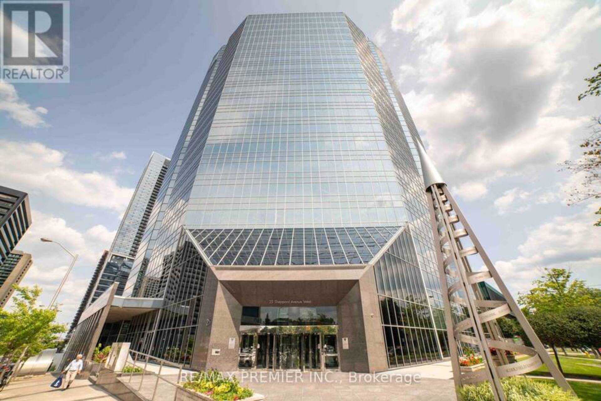 300-22 - 25 SHEPPARD AVENUE W Toronto