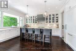 1522 DEVON ROAD Oakville 