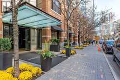 601 - 118 YORKVILLE AVENUE Toronto