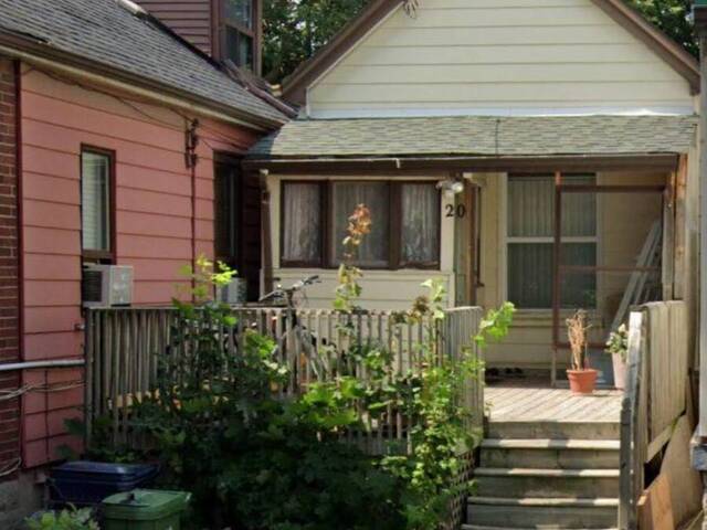 20 HOWICK AVENUE Toronto Ontario