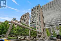 601 - 102 BLOOR STREET W Toronto