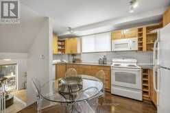 17 - 123 STRATHCONA AVENUE Toronto 