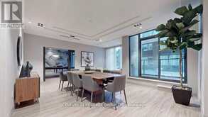 610 - 293 THE KINGSWAY Toronto