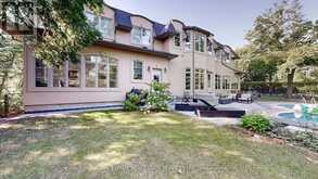 1286 CAMBRIDGE DRIVE W Oakville