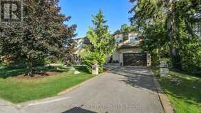 1286 CAMBRIDGE DRIVE W Oakville