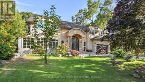 1286 CAMBRIDGE DRIVE W Oakville