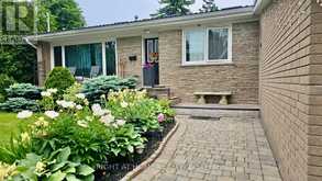 7 VERSEND DRIVE Toronto