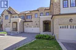 52 JENNY THOMPSON COURT Richmond Hill