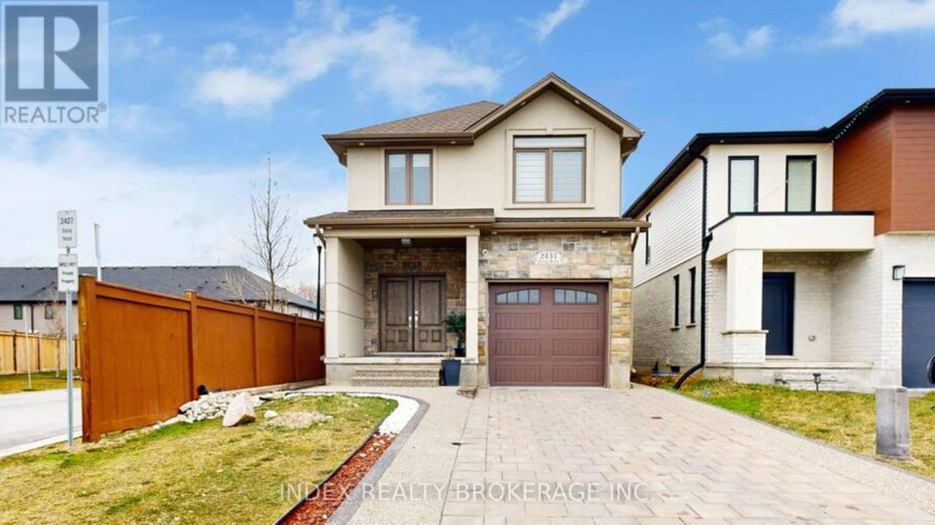 2431 DAISY BEND London