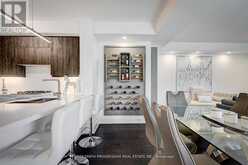 401 - 3 SOUTHVALE DRIVE Toronto 