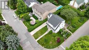 194 BAYVIEW HEIGHTS DRIVE Toronto 