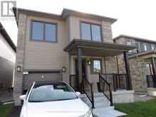 22 ALASKAN HEIGHTS Barrie