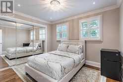 1458 QUEENSBURY CRESCENT Oakville 