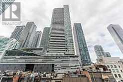 401 - 8 MERCER STREET Toronto 