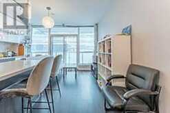 401 - 8 MERCER STREET Toronto 