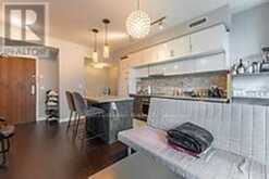 401 - 8 MERCER STREET Toronto 