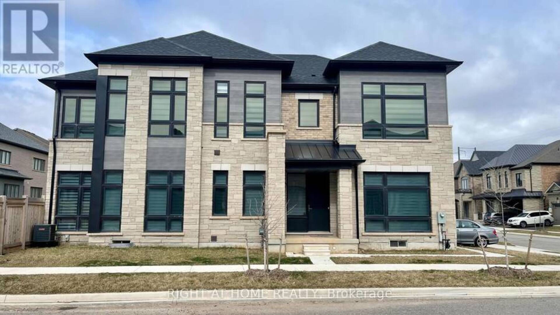 2417 EDWARD LEAVER TRAIL Oakville