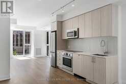 305 - 293 THE KINGSWAY Toronto 