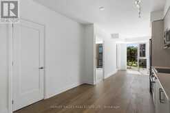 305 - 293 THE KINGSWAY Toronto 