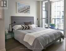 305 - 293 THE KINGSWAY Toronto 