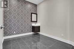 118 - 10211 KEELE STREET Vaughan 