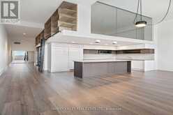 821 - 111 ST CLAIR AVENUE W Toronto 