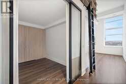 821 - 111 ST CLAIR AVENUE W Toronto 