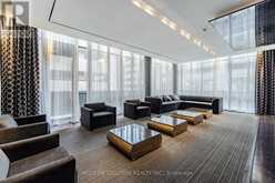 302 - 770 BAY STREET Toronto 