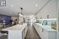 27 SUNBIRD BOULEVARD S Georgina