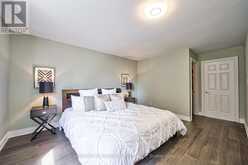 27 SUNBIRD BOULEVARD S Georgina