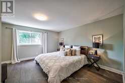 27 SUNBIRD BOULEVARD S Georgina