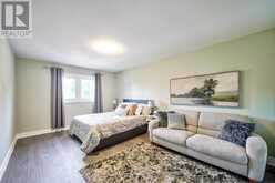 27 SUNBIRD BOULEVARD S Georgina 