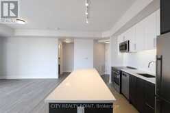 407 - 2525 BATHURST STREET Toronto 