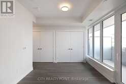 407 - 2525 BATHURST STREET Toronto 