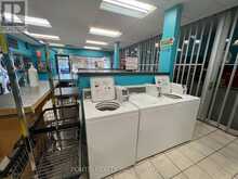 7 - 112 ORIOLE PARKWAY W Woolwich