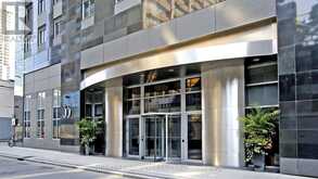 1502 - 35 BALMUTO STREET Toronto 