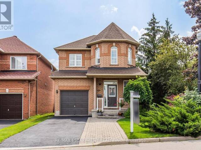 109 PEACHWOOD CRESCENT Hamilton Ontario