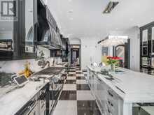 327 CORTLEIGH BOULEVARD Toronto 