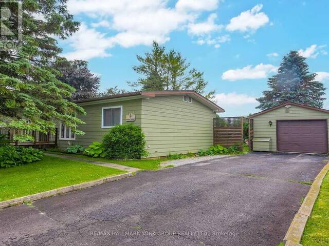 14 FALCON COURT Georgina  Ontario