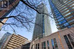 608 - 1080 BAY STREET Toronto 